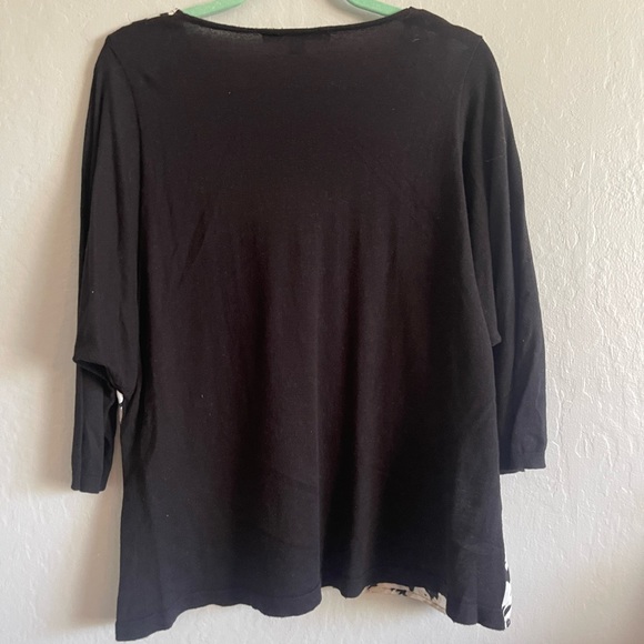 Marc Jacob’s Top - Picture 2 of 3